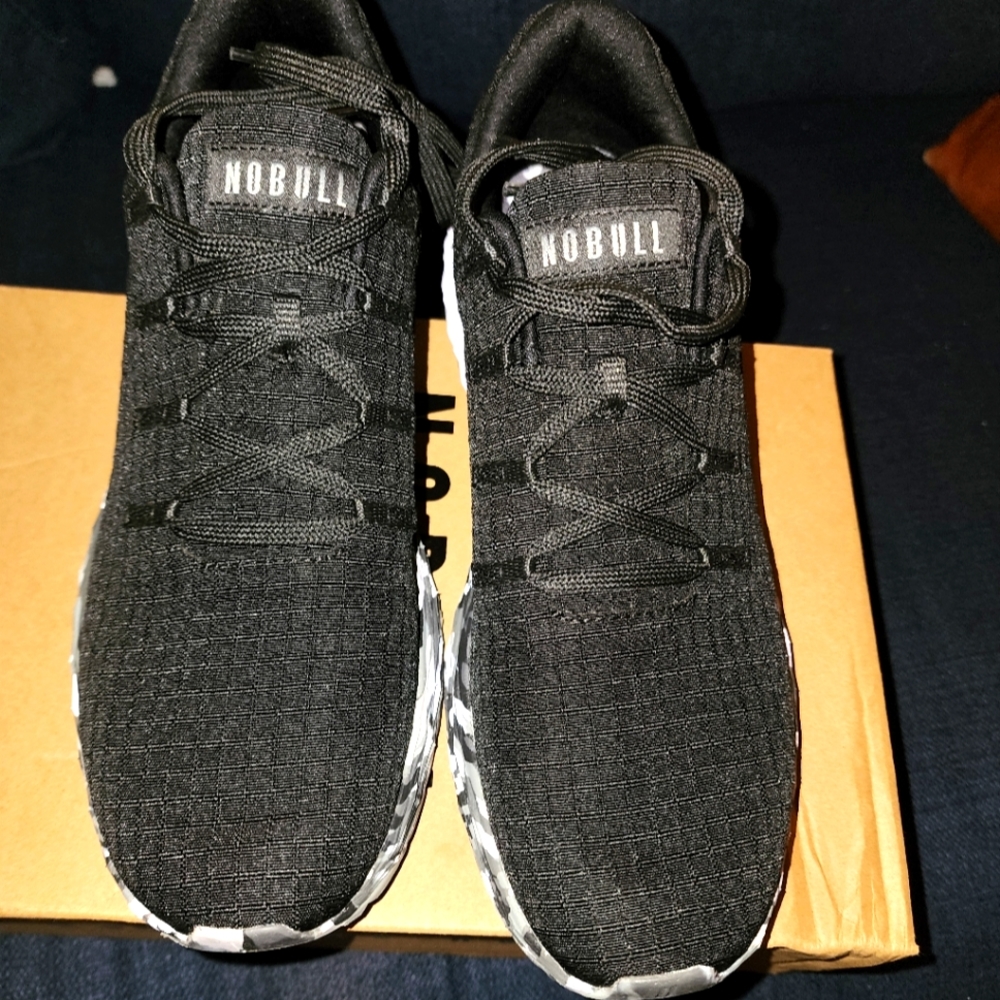 Nobull rip stop runner men's size 8 woman 9.5